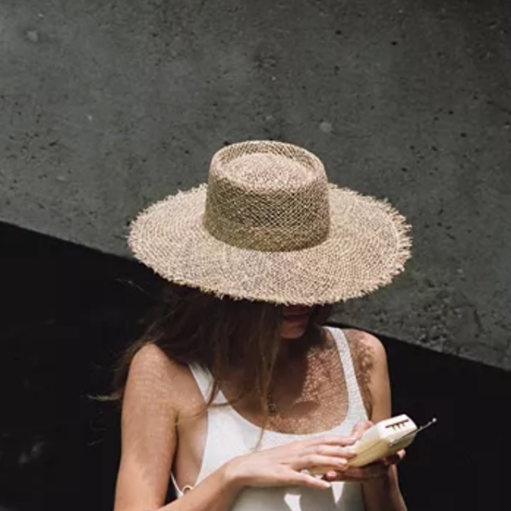 NWT! Sunnydip Fray Boater Hat